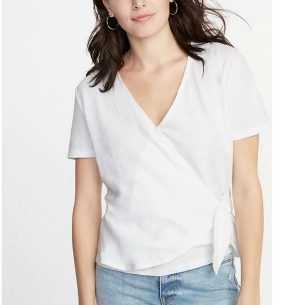 Old navy white cotton tie front shirt